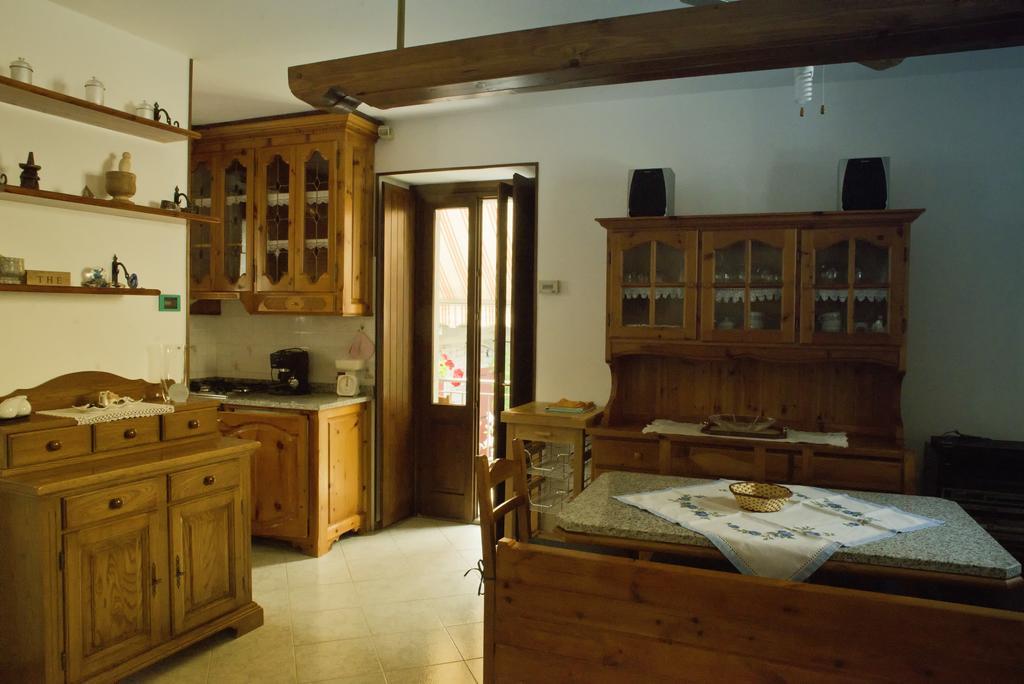 Rustico Giorgia Apartment Mergozzo Room photo